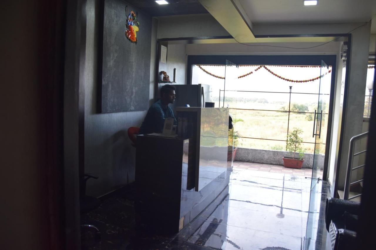 Hotel Riviera Residency Thane Eksteriør bilde