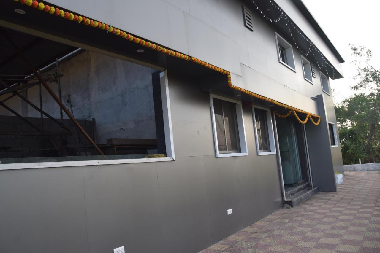 Hotel Riviera Residency Thane Eksteriør bilde