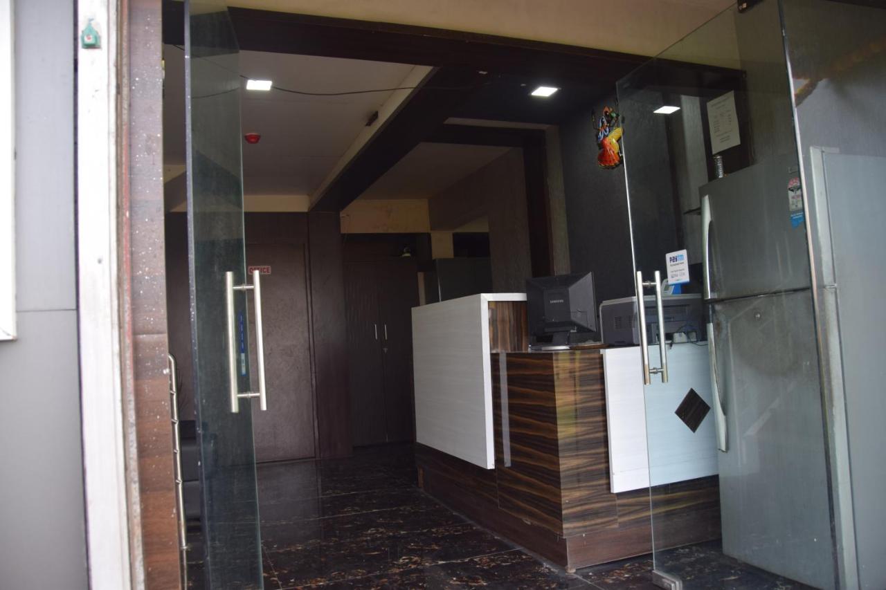 Hotel Riviera Residency Thane Eksteriør bilde
