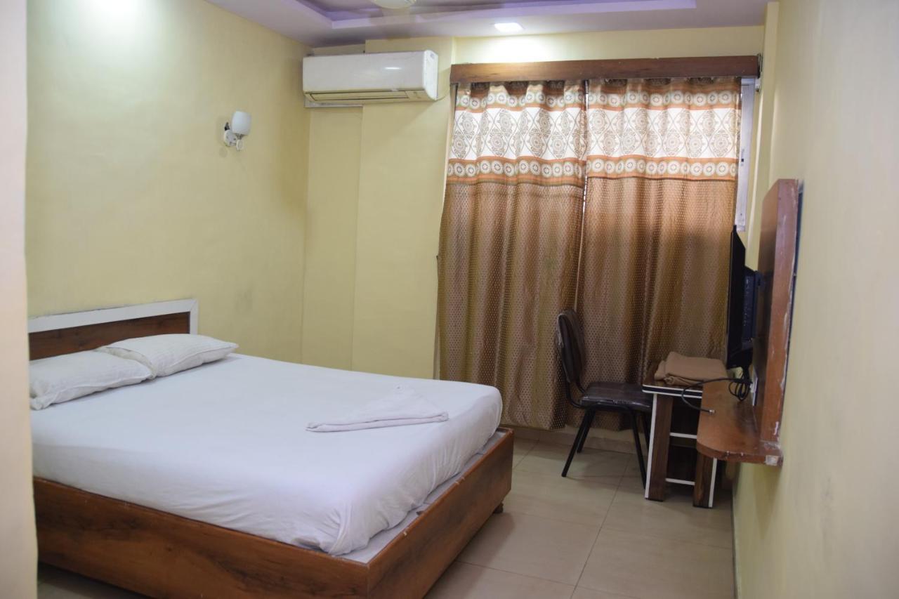 Hotel Riviera Residency Thane Eksteriør bilde